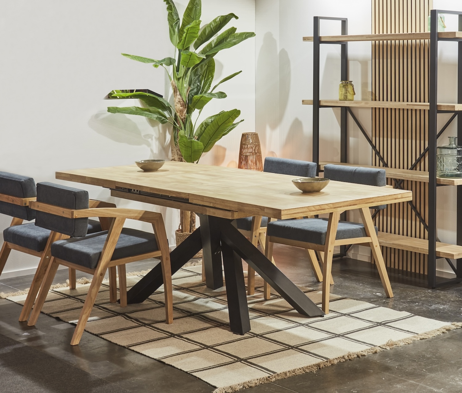 42.mesa_comedor_xena_ext_negro_extendida_ambi